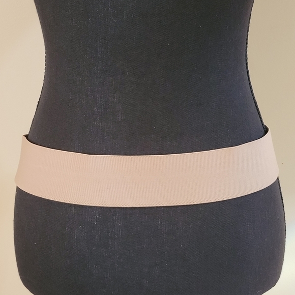 DAY-LOR Vintage Stretch Elastic Belt with Stylish Enamel Circular Buckle - Picture 3 of 8